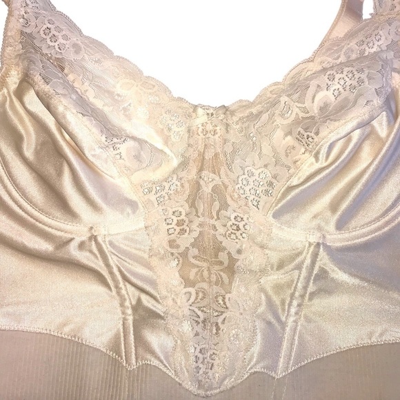 Vintage Va Bien Bustier Lace Underwire Bra Boned Corset Size 38C Beige - Picture 3 of 8
